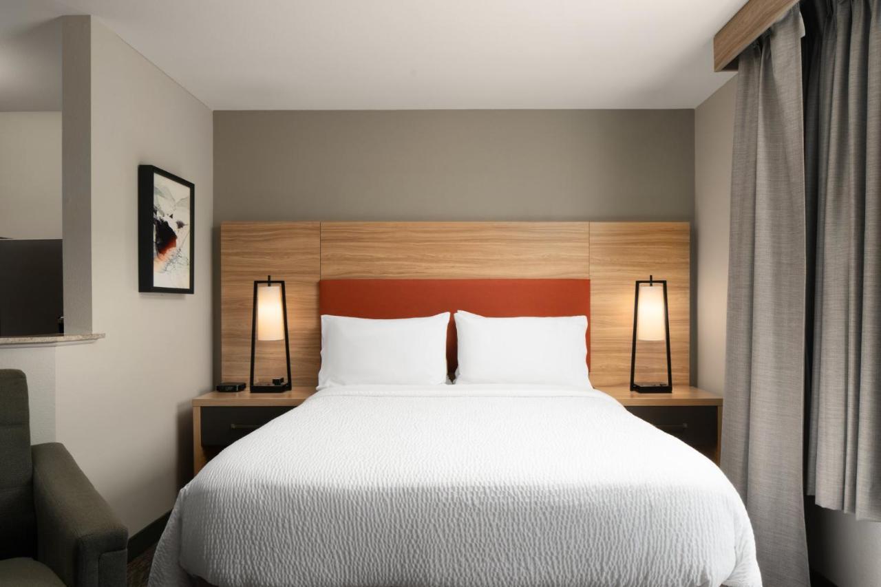 Candlewood Suites St Louis St Charles By Ihg Saint Charles Exteriör bild