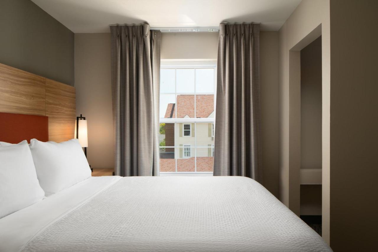 Candlewood Suites St Louis St Charles By Ihg Saint Charles Exteriör bild