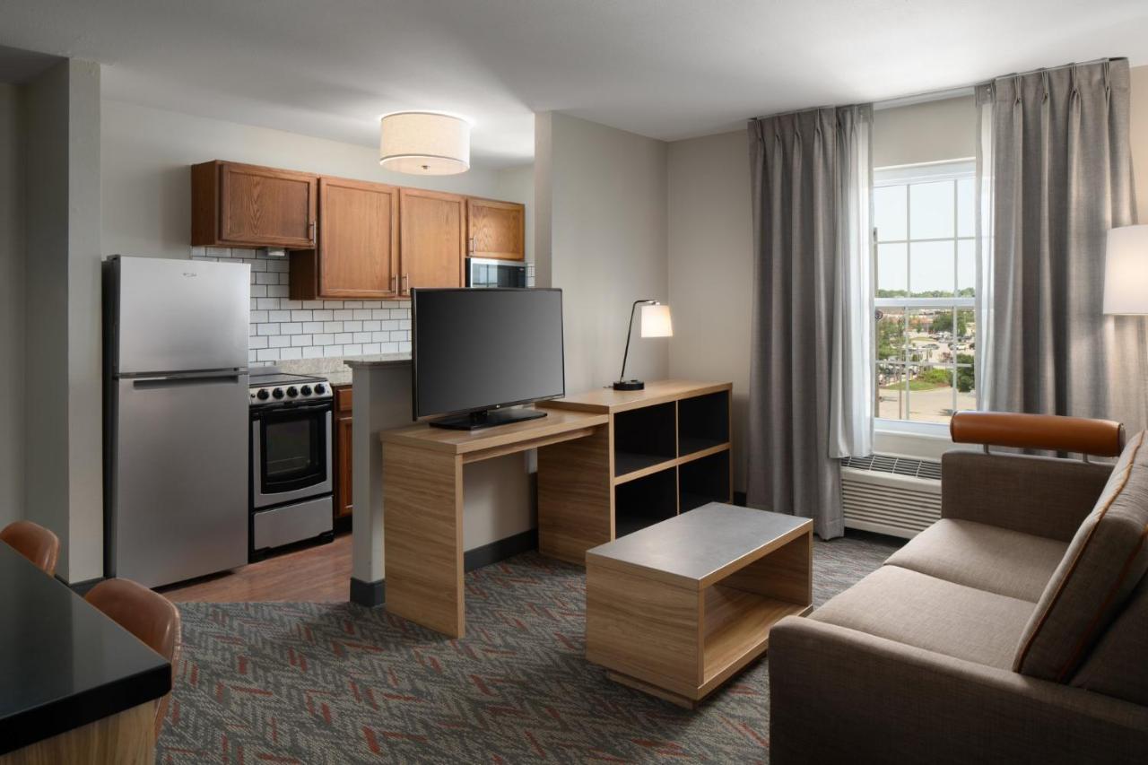 Candlewood Suites St Louis St Charles By Ihg Saint Charles Exteriör bild