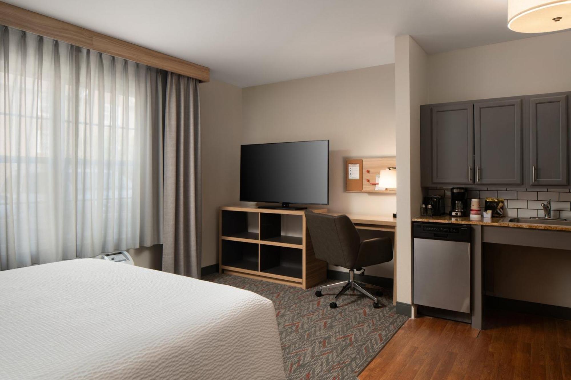 Candlewood Suites St Louis St Charles By Ihg Saint Charles Exteriör bild