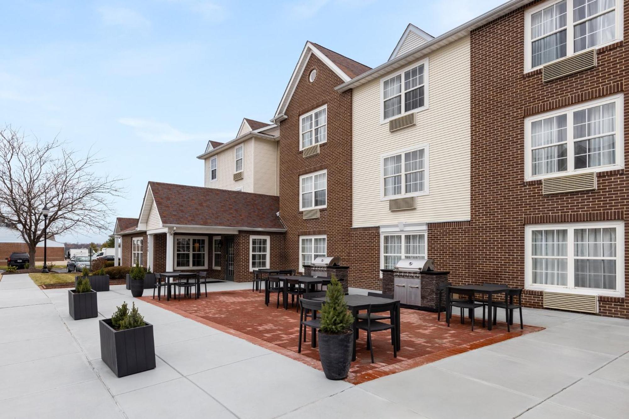 Candlewood Suites St Louis St Charles By Ihg Saint Charles Exteriör bild